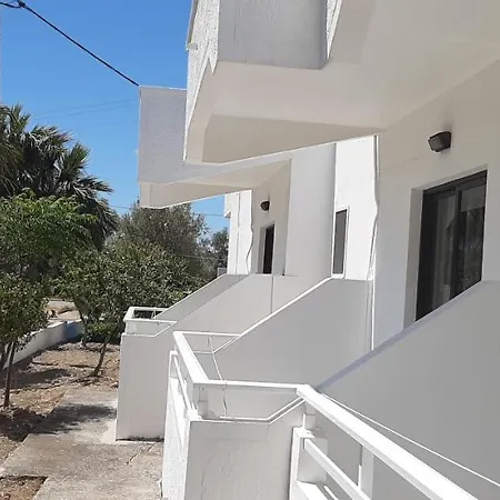 Chrisanthi האראקי